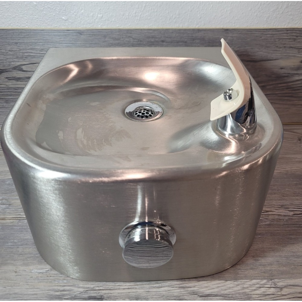 elkay water fountain with Flex Guard Unused #EBFP210 Soft coners Stainless Steel